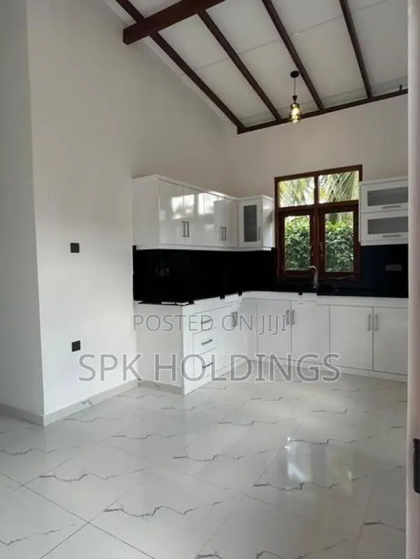 Brand New 4-Bedroom Family Home with Garden – Kapuwatta, Kalaeliya