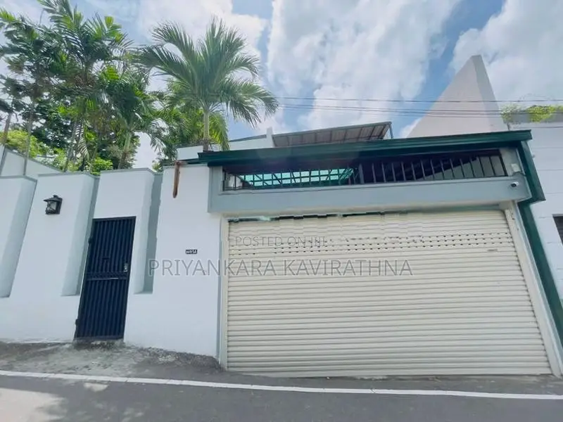 Super Quality Mordern 2 Storied House With Swimming Pool - Thalahena