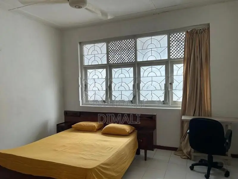 Upstairs Room for Rent – Koswatte