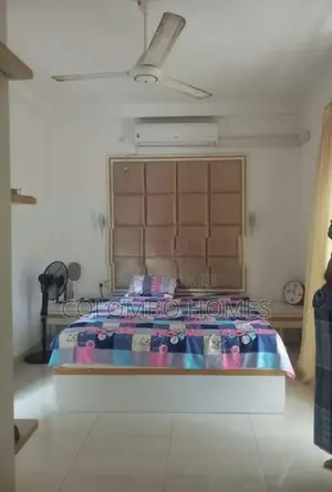 6 Bed Rooms House for Sale - Dehiwala