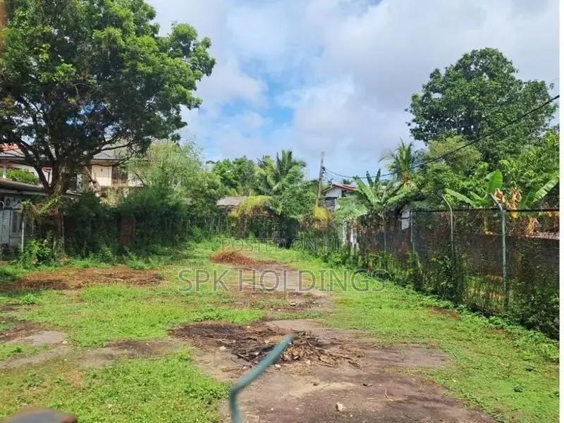 Prime 21-Perch Residential Land – Parliament Road, Pelawatte