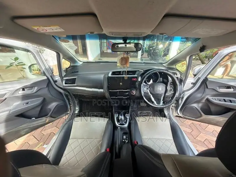 Honda Fit GP5 2016