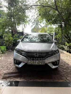 Honda Fit GP5 2016