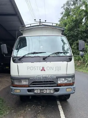 Mitsubishi Canter FE335 1991