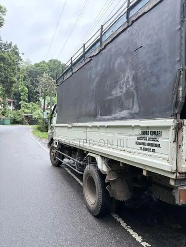 Mitsubishi Canter FE335 1991