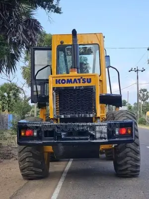 Komatsu WA300-1 Loader