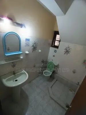 House For Sale | 8 BR Colombo 4