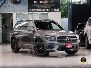 Mercedes Benz GLB 180 Urban stars 2025