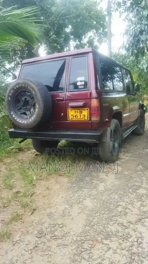 Isuzu Trooper 1988