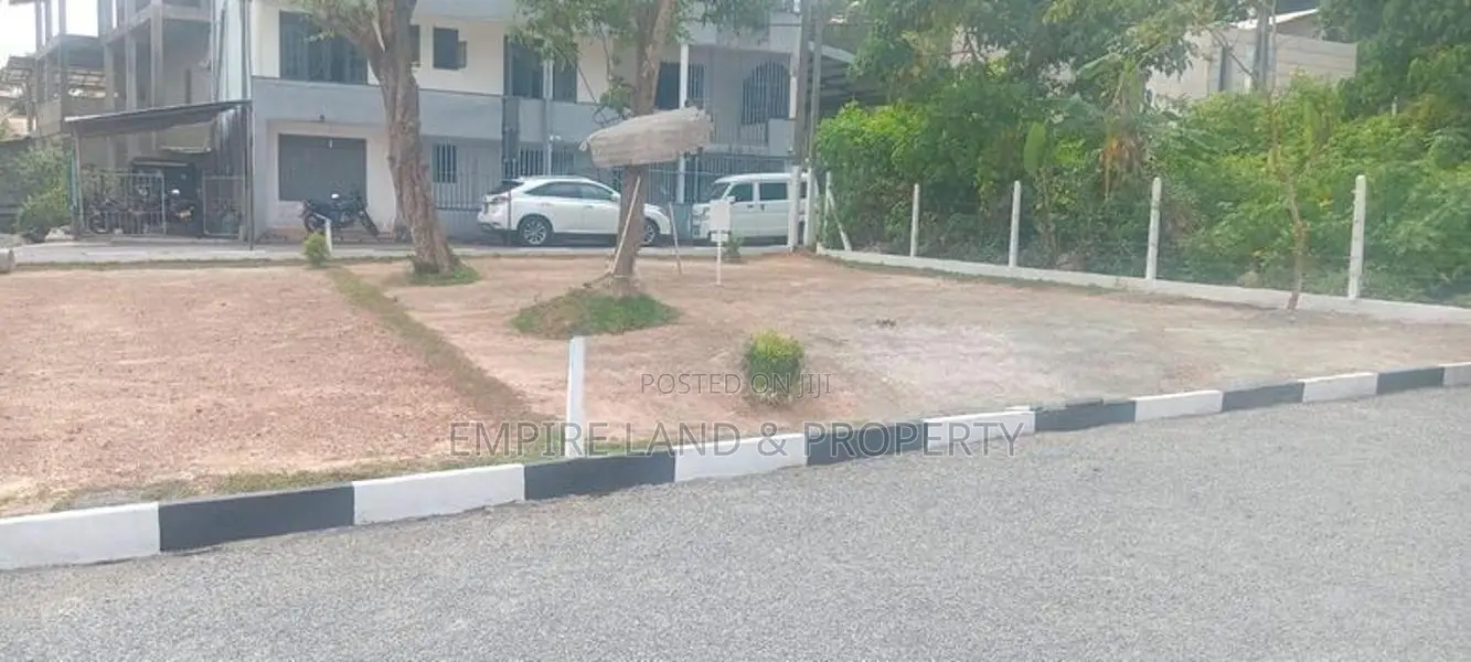 Thalahena Luxury Land for Sale