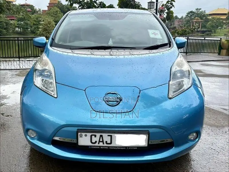 Nissan Leaf ZE0 UK 2013