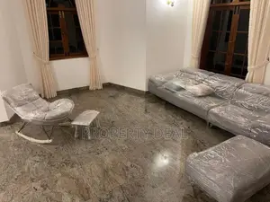 Luxury House For Rent In Colombo 5 - PDH192