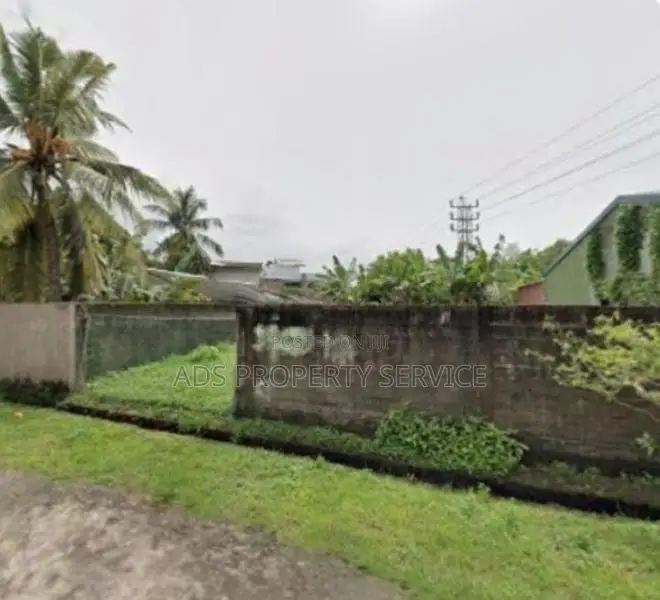 11.25 ph Superb Rectangle Bare Land For Sale in Mount Lavinia