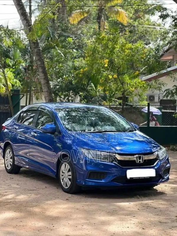 Honda Grace 2018
