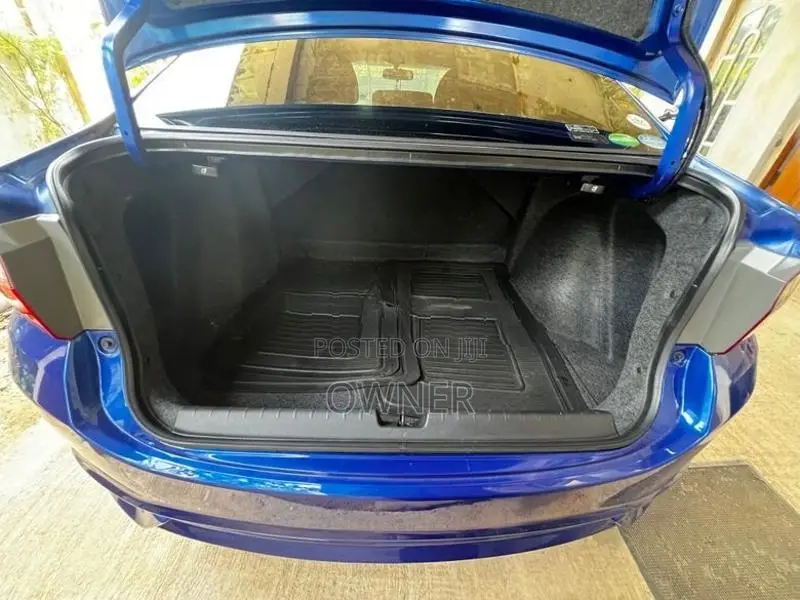 Honda Grace 2018