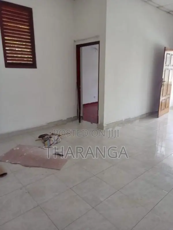 1 st floor house for rent in dehiwala