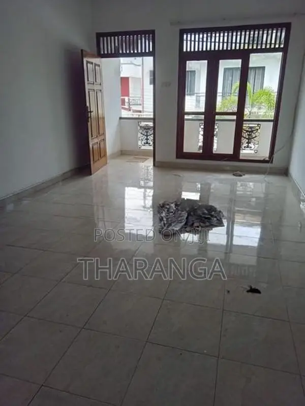 1 st floor house for rent in dehiwala