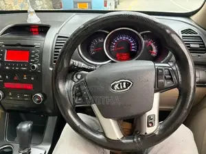 Kia Sorento 1-12 option 2012