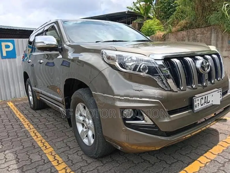 Toyota Land Cruiser Prado 2015