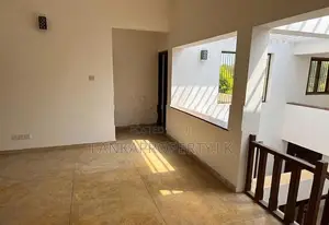 House for Sale in Athurugiriya