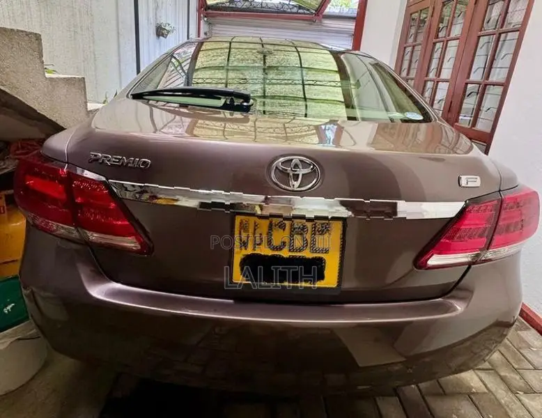 Toyota Premio 2017