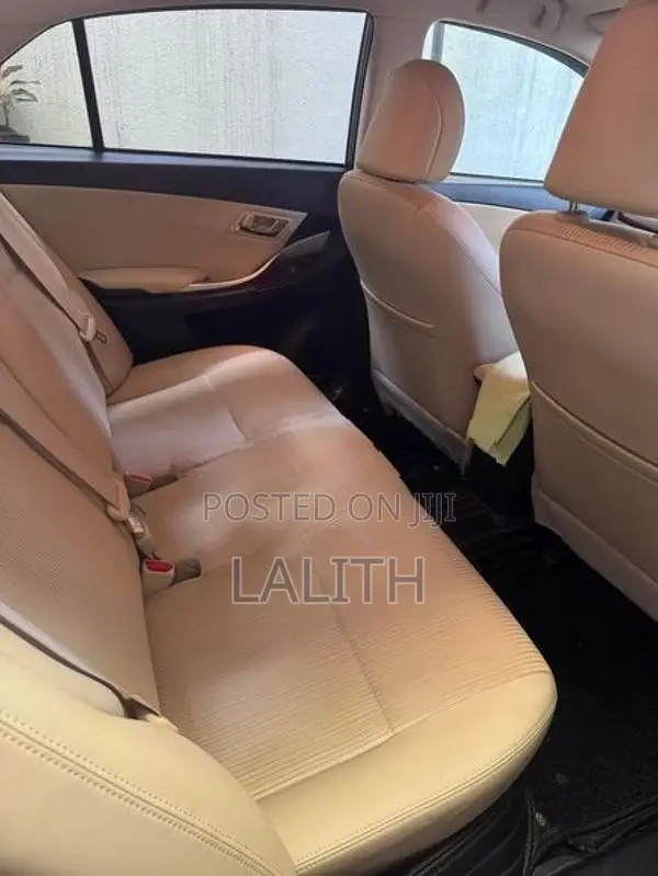 Toyota Premio 2017