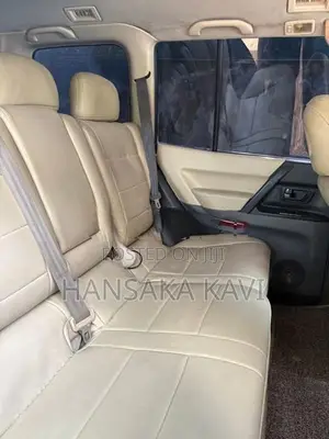 Mitsubishi Montero 2001
