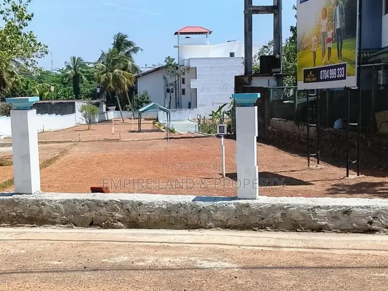 Nugegoda Luxury Land for Sale