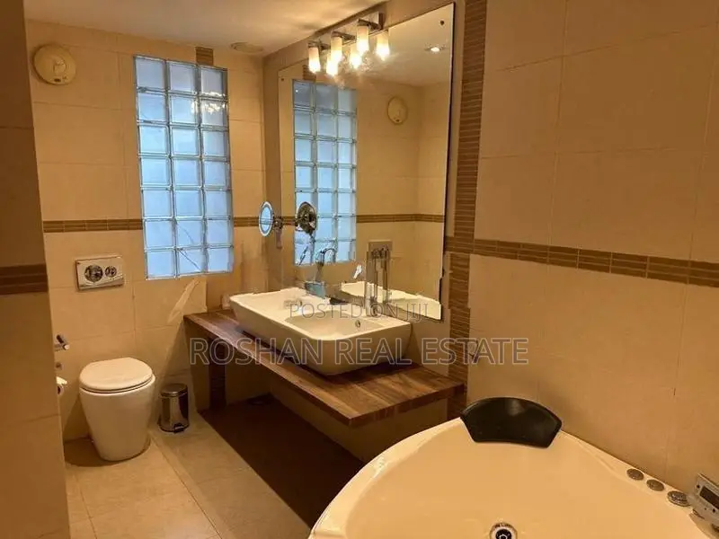LUXURY VILLA WITH SWIMMING POOL FOR RENT NAWALA DA3119