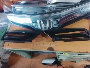 Honda Vezel RV 5 Fog Light Cover