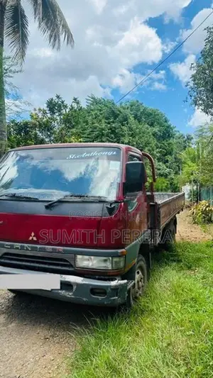 Mitsubishi Canter 2003