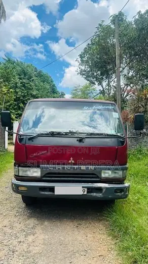 Mitsubishi Canter 2003