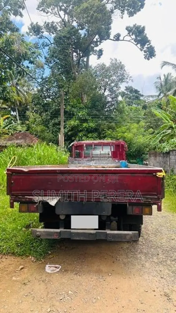 Mitsubishi Canter 2003
