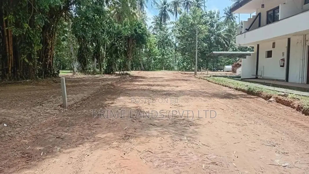 Land for Sale Negambo