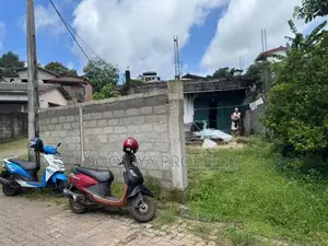 ස්ලැබ් දැමූ නිවසක් විකිණීමට House for Sale Piliyandala