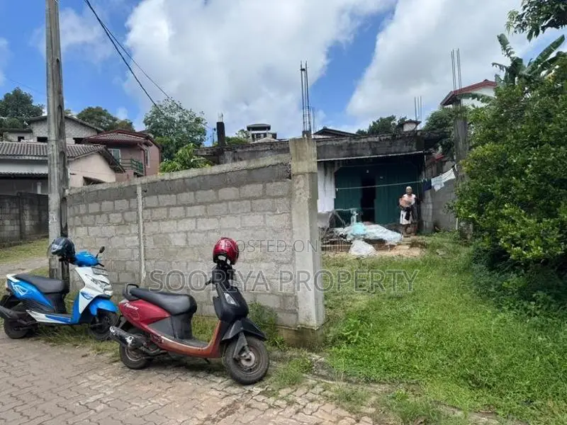 ස්ලැබ් දැමූ නිවසක් විකිණීමට House for Sale Piliyandala