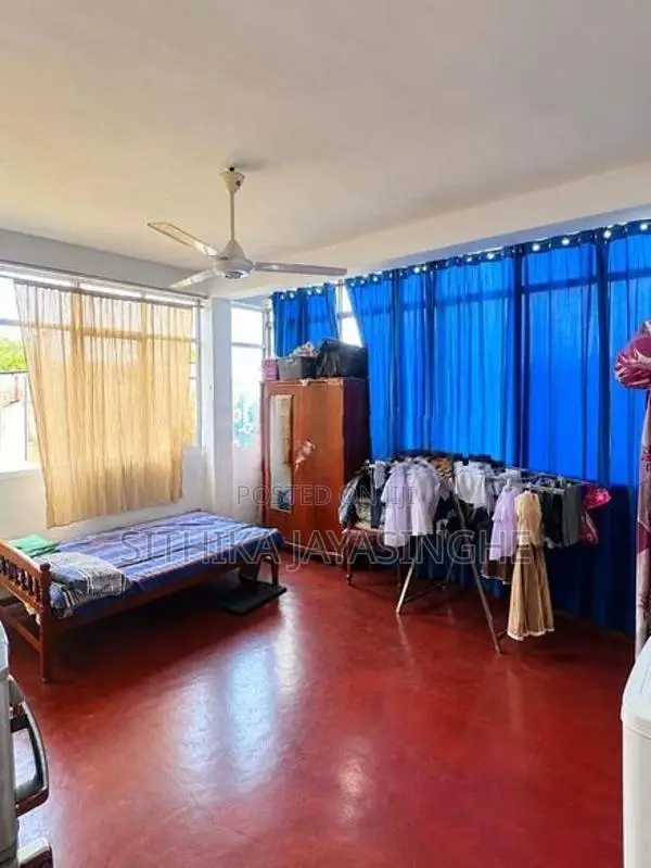 House for Sale in Dematagoda,kent Road Colombo 9