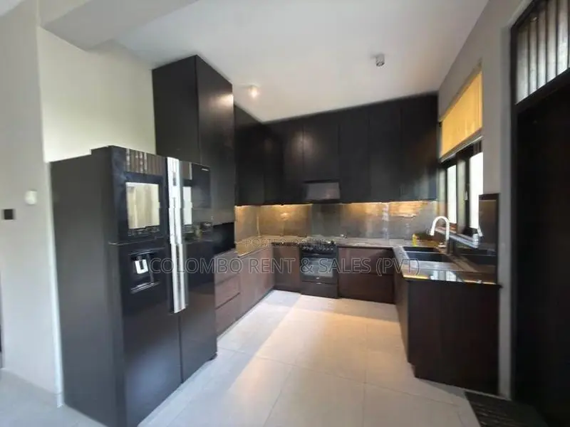 Modern 4 Bedroom House For Sale Piliyandala