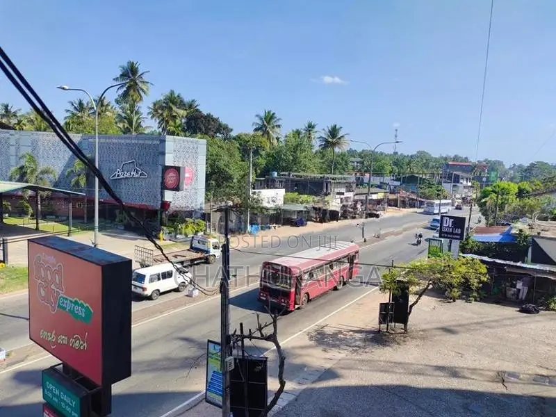 Land for Sale Kadawatha Near Kandy Road