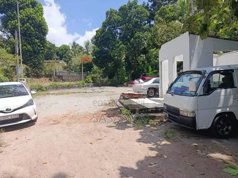 RAJAGIRIYA KALAPALUWAWA 22 PERCHES BARE LAND FOR RENT