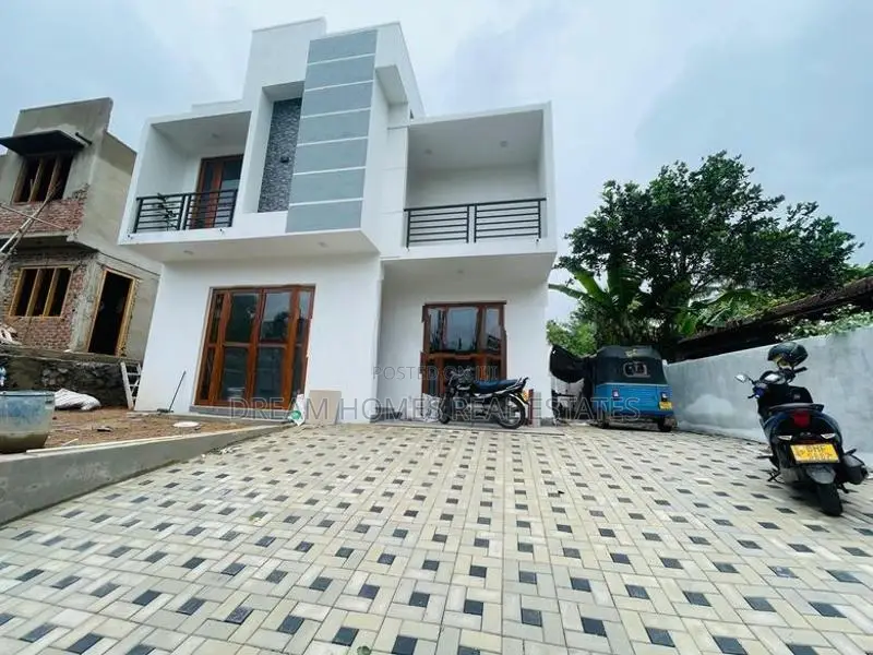 Brand New House For Sale – Kadawatha City