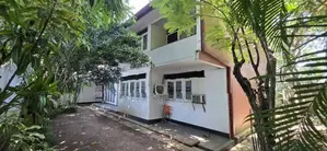 Prime Building for Sale in Park Road Colombo 5