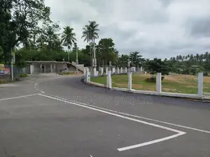 බෙරුකැටිය බිම් කොටස් විකිණීමට
