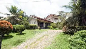 (DC1399) 40 Perch Premium Commercial Property for Sale in Mattegoda