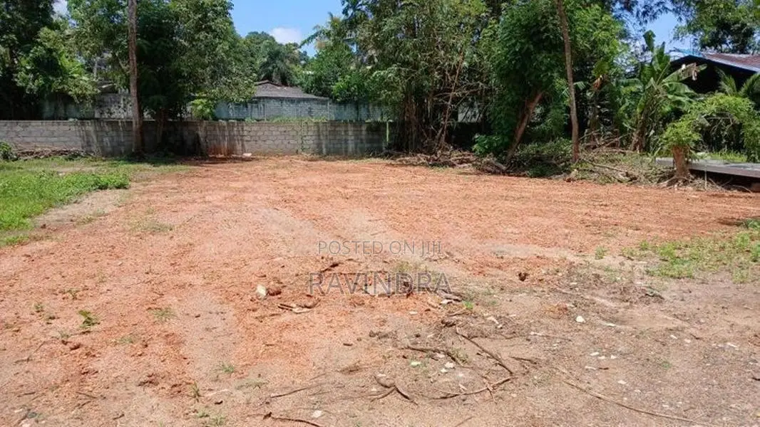 Land for Sale in Neelammahara Road 1st Lane Katuwawala Boralesgamuwa
