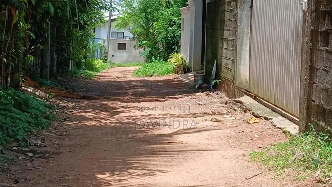 Land for Sale in Neelammahara Road 1st Lane Katuwawala Boralesgamuwa