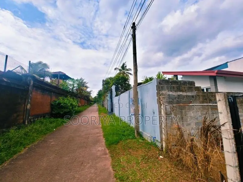 Highly Residential Land for Sale in Kadawatha