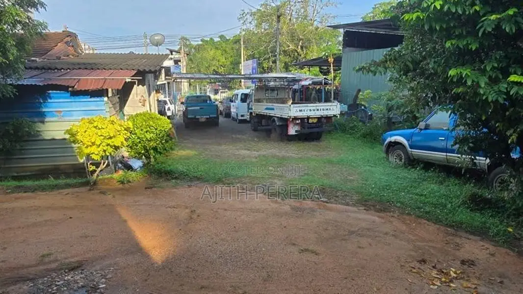 Commercial Property with Land for Rent in Kurunegala