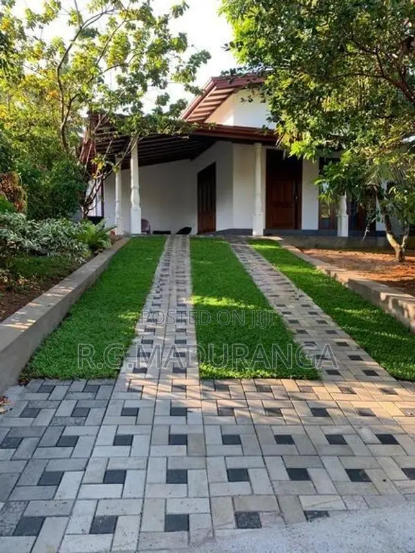 3 Bedroom House for Sale – Kiriwattuduwa, Homagama