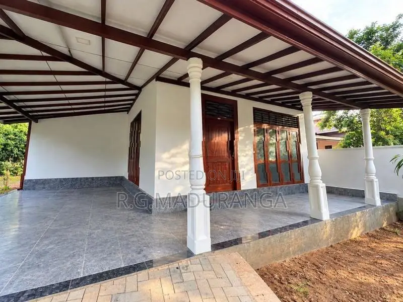3 Bedroom House for Sale – Kiriwattuduwa, Homagama